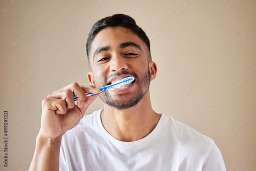 Is it necessary to brush after every meal with Invisalign?